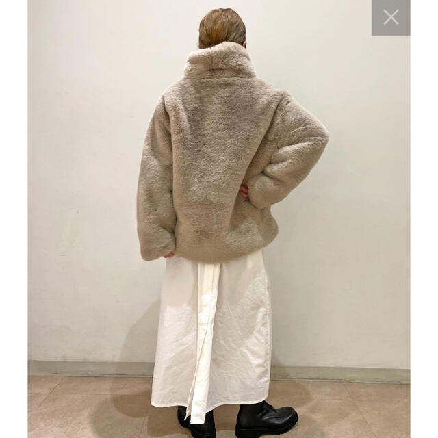 omekashi ファーダウンコート レディースのジャケット/アウター(毛皮/ファーコート)の商品写真
