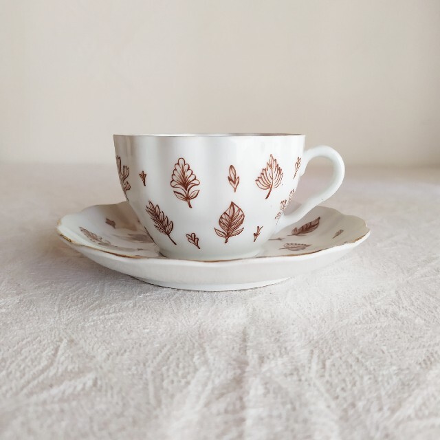 食器*arabia ☘ brown leaf  cup ＆ saucer (b)