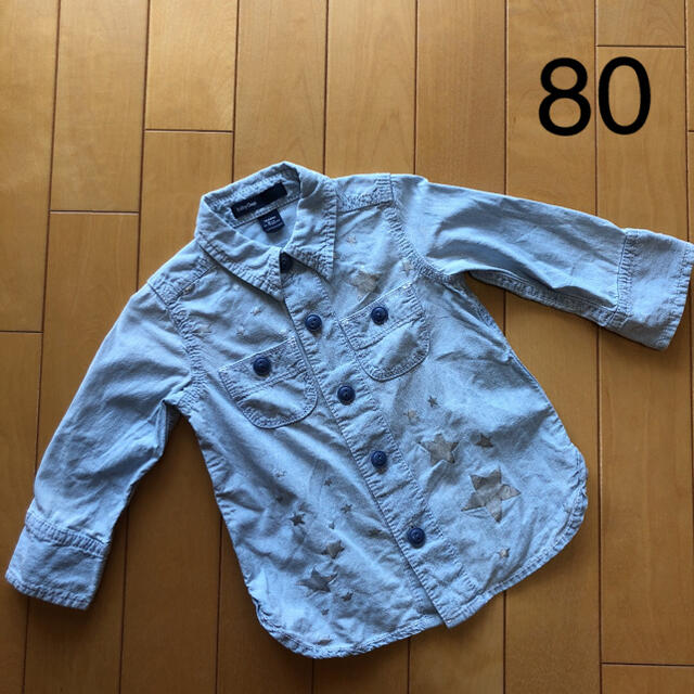 babyGAP(ベビーギャップ)のbaby Gap ベビーギャップ デニム シャツ　80 キッズ/ベビー/マタニティのベビー服(~85cm)(シャツ/カットソー)の商品写真