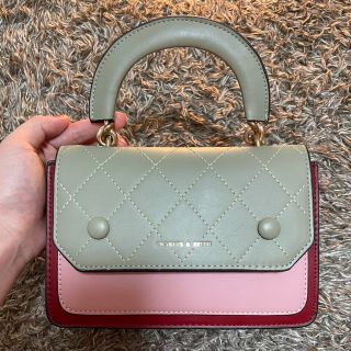 チャールズアンドキース(Charles and Keith)のチャールズアンドキース　ショルダーバック(ショルダーバッグ)