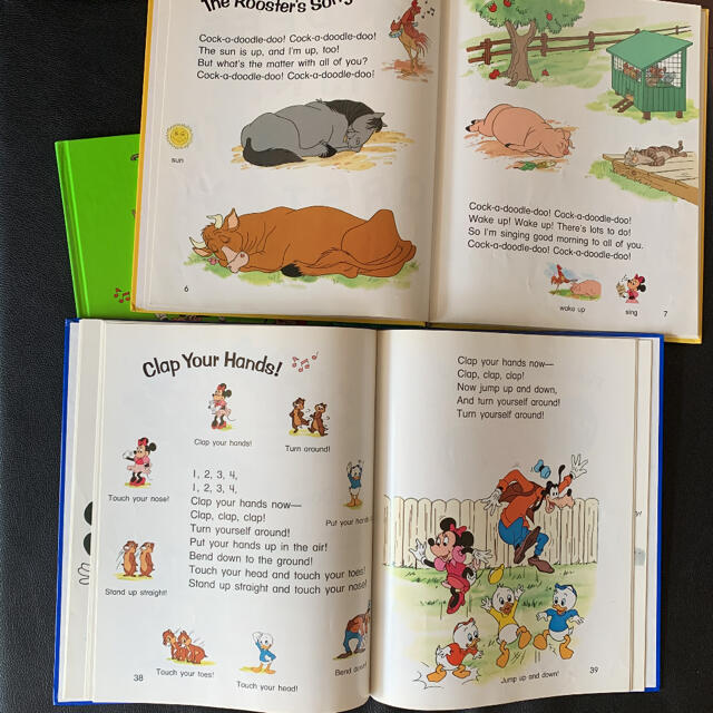 Disney(ディズニー)のシングアロング　ディズニー英語システム エンタメ/ホビーの本(絵本/児童書)の商品写真