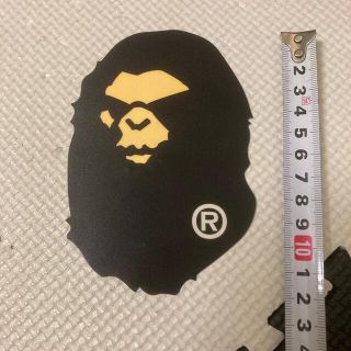 アベイシングエイプ(A BATHING APE)の激レア　APE マッドエイプ　ビッグフェイス　ナイロンステッカー　黒顔(ノベルティグッズ)