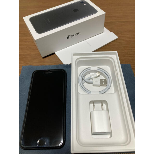 スマートフォン/携帯電話iPhone7 本体　32G SIMロック解除済み　品　Apple