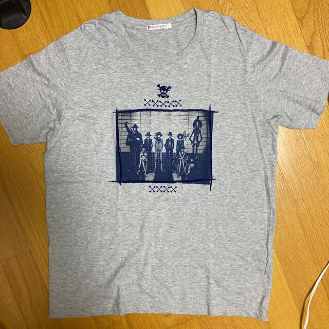 ユニクロ　ONE PIECE Tシャツ メンズのトップス(Tシャツ/カットソー(半袖/袖なし))の商品写真