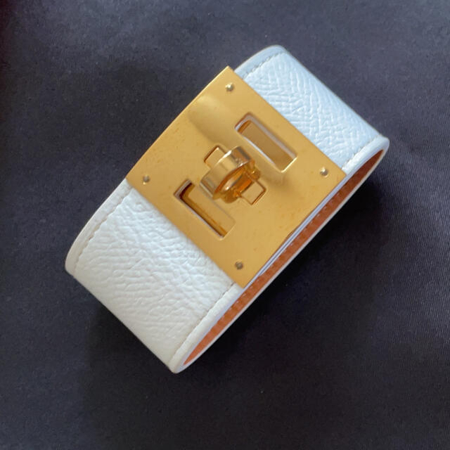 Hermes(エルメス)のHERMES♡ケリードッグ レディースのアクセサリー(ブレスレット/バングル)の商品写真