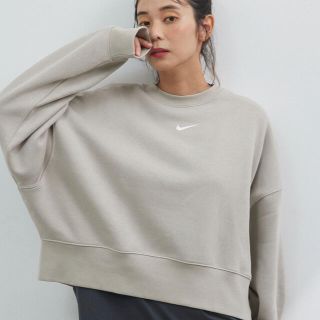 ナイキ(NIKE)の【M】ナイキ  エッセンシャル オーバーサイズド フリース　ベージュ(トレーナー/スウェット)