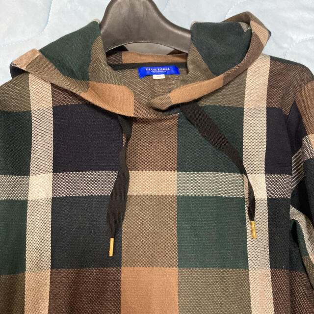 BURBERRY BLUE LABEL(バーバリーブルーレーベル)のブルーレーベル　クレストブリッジ    未使用　パーカー　ワンピース　38 レディースのワンピース(ひざ丈ワンピース)の商品写真