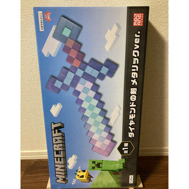 MINECRAFT マイクラ　ダイヤモンドの剣　メタリックver. 未開封 エンタメ/ホビーのおもちゃ/ぬいぐるみ(キャラクターグッズ)の商品写真