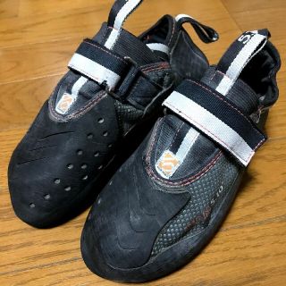 スカルパ(SCARPA)の楽万太郎様専用　クライミングシューズ リソール済 (登山用品)