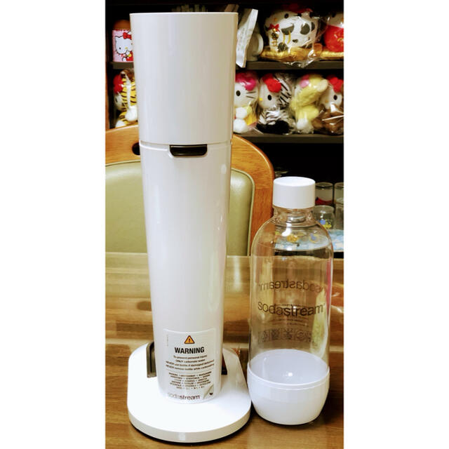 【美品】SodaStreamソーダストリーム⭐️専用ボトル＆ボンベ付き