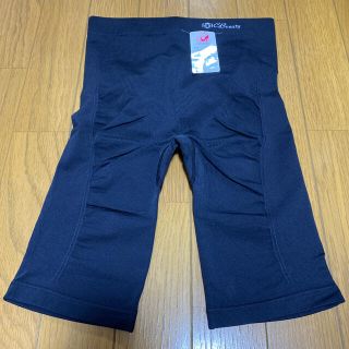 アツギ(Atsugi)のATSUGI  レギンス　スパッツ　3分丈　新品(レギンス/スパッツ)