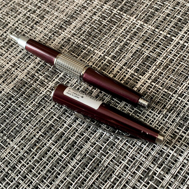 限定販売カラーP1035-DBダークボルドー / Pentel 5 KERRY インテリア/住まい/日用品の文房具(ペン/マーカー)の商品写真