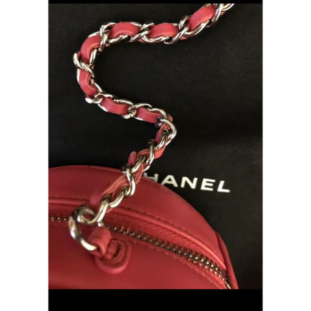 CHANEL(シャネル)のCHANEL チェーンショルダーバッグ　ピンク　ラムスキン　サークル　ポーチ レディースのバッグ(ショルダーバッグ)の商品写真