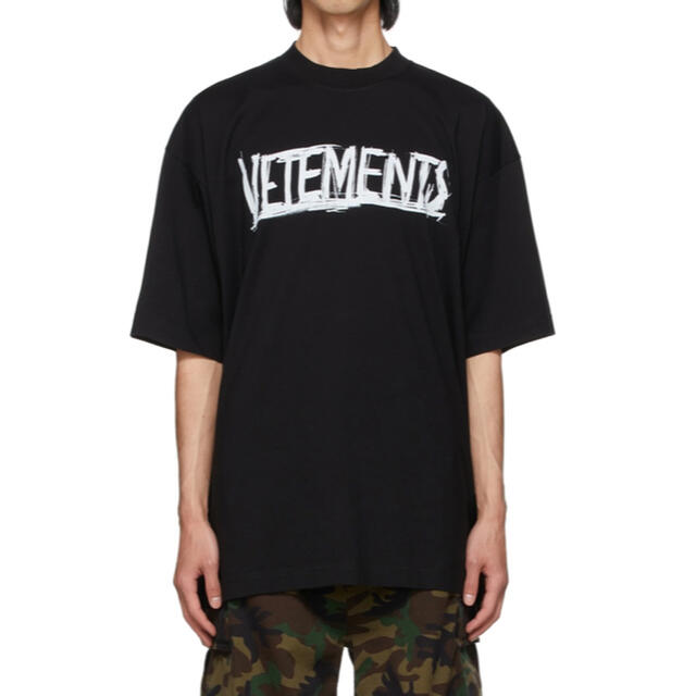 saintvêtement (saintv・tement)(サンベットモン)のVETEMENTS ワールドツアー Tシャツ メンズのトップス(Tシャツ/カットソー(半袖/袖なし))の商品写真