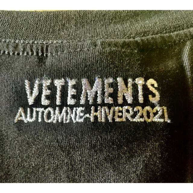 saintvêtement (saintv・tement)(サンベットモン)のVETEMENTS ワールドツアー Tシャツ メンズのトップス(Tシャツ/カットソー(半袖/袖なし))の商品写真