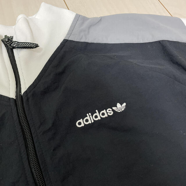 adidas(アディダス)のadidas アディダス　ナイロンジャケット　ジャージ レディースのジャケット/アウター(ナイロンジャケット)の商品写真