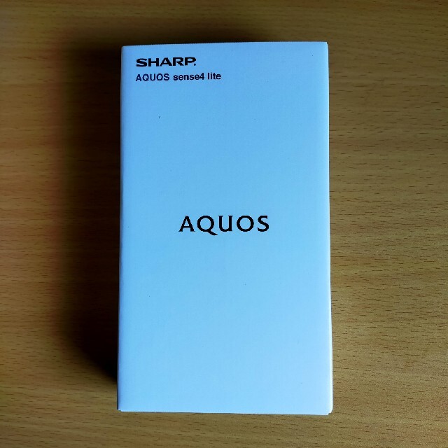 SHARP(シャープ)の【新品未開封】AQUOS sense4 lite シルバー SH-RM15 スマホ/家電/カメラのスマートフォン/携帯電話(スマートフォン本体)の商品写真
