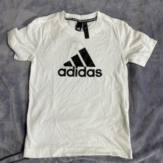 アディダス(adidas)のadidas(Tシャツ/カットソー)