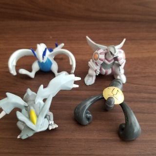 ポケモン　モンコレ4体　POCKET MONSTERS　モンスターコレクション(キャラクターグッズ)