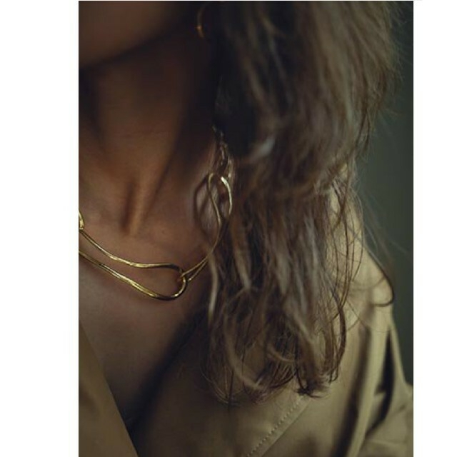 blanc iris FLOW curve necklace goldの通販 by minmi's shop｜ラクマ 低価豊富な