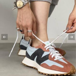 アパルトモンドゥーズィエムクラス(L'Appartement DEUXIEME CLASSE)の【NEW BALANCE / ニューバランス】MS327 Sneaker(スニーカー)