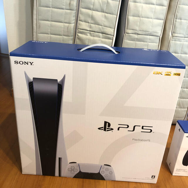 SONY(ソニー)の新品 PS5 本体＋DualSense コントローラー ミッドナイトブラック エンタメ/ホビーのゲームソフト/ゲーム機本体(家庭用ゲーム機本体)の商品写真