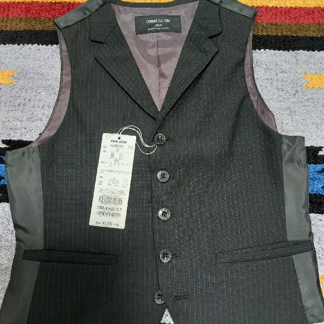 COMME CA ISM(コムサイズム)のCOMME CA ISM　キッズスリーピース新品 キッズ/ベビー/マタニティのキッズ服男の子用(90cm~)(ジャケット/上着)の商品写真