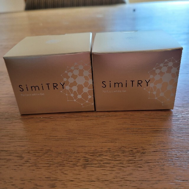 SimiTRY コスメ/美容のスキンケア/基礎化粧品(オールインワン化粧品)の商品写真