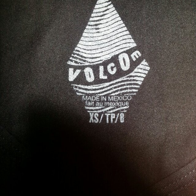 volcom(ボルコム)のvolcom★Tシャツ レディースのトップス(Tシャツ(半袖/袖なし))の商品写真