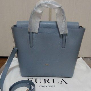 フルラ(Furla)の【新品】フルラ ハンドバッグ ショルダーバッグ アストリッド Mサイズ 水色(トートバッグ)