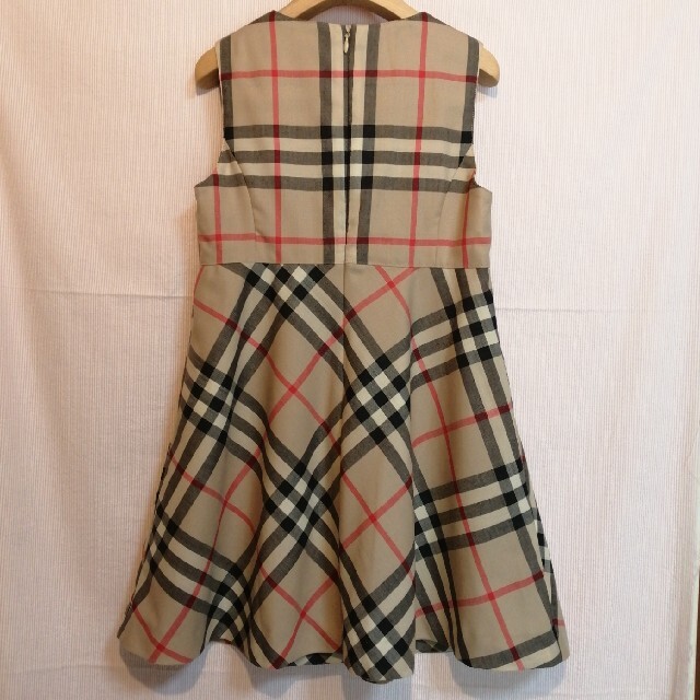 BURBERRY(バーバリー)のバーバリー　ノバチェック　ワンピース キッズ/ベビー/マタニティのキッズ服女の子用(90cm~)(ワンピース)の商品写真