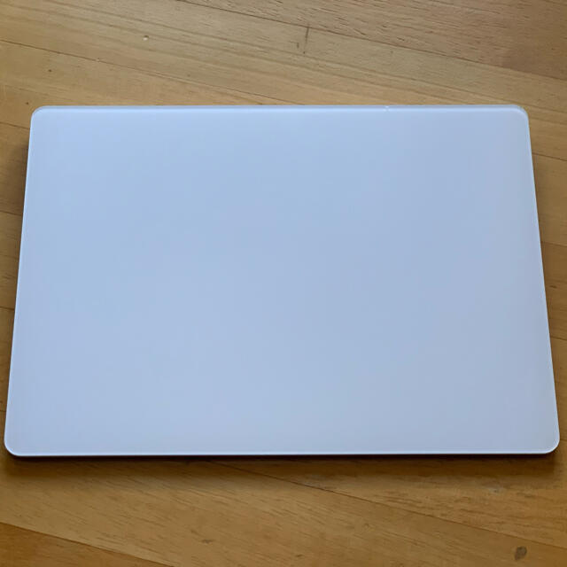 Apple(アップル)のAPPLE MAGIC TRACKPAD 2 アップル純正品 スマホ/家電/カメラのPC/タブレット(PC周辺機器)の商品写真