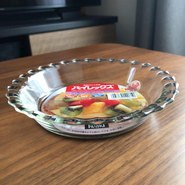 Pyrex(パイレックス)の【新品未使用】パイレックス イワキ 耐熱ガラス ふち飾り皿 15cm インテリア/住まい/日用品のキッチン/食器(調理道具/製菓道具)の商品写真