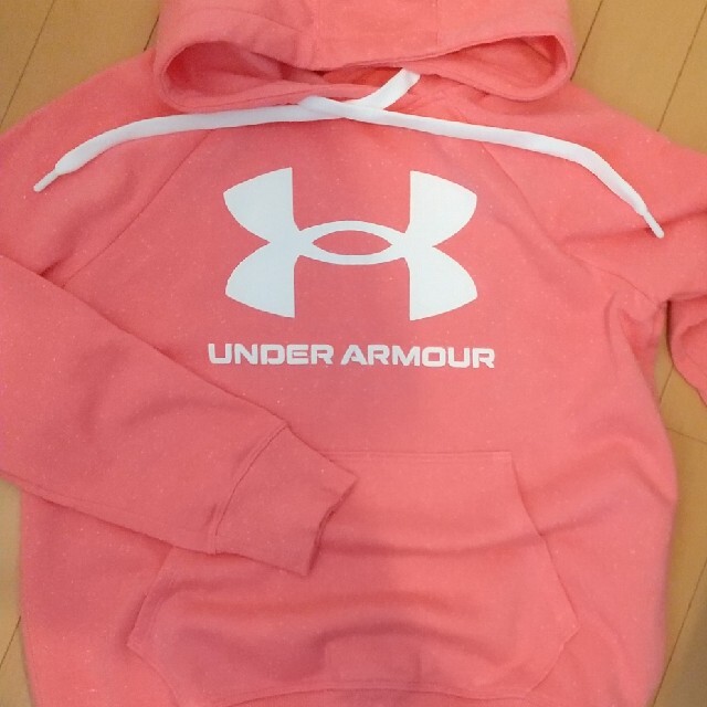 UNDER ARMOUR(アンダーアーマー)のUNDER ARMOUR レディースパーカー レディースのトップス(パーカー)の商品写真