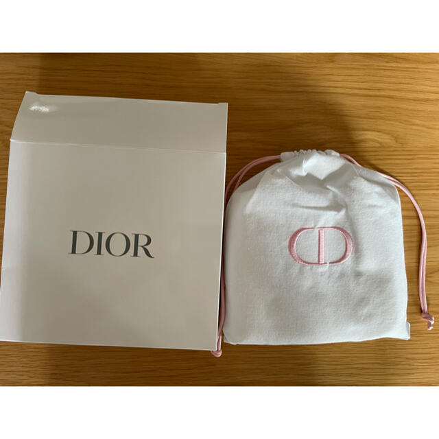 Christian Dior(クリスチャンディオール)のDIOR ディオール　ノベルティ　タオル　ヘアバンド レディースのヘアアクセサリー(ヘアバンド)の商品写真