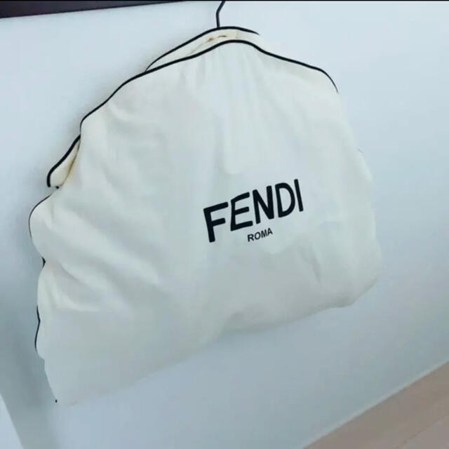 ［送料込　未使用］FENDI リバーシブル　ウールコート 8