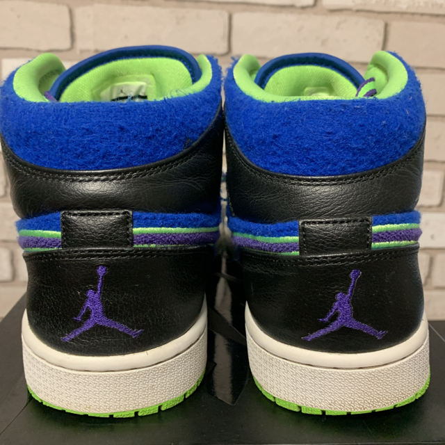 NIKE AIR JORDAN 1 MID BEL AIR