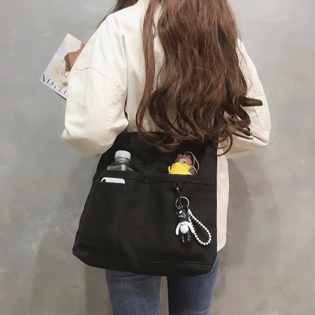 トートバッグ キャンパスバッグ ショルダーバッグ　通学 大容量　韓国　かわいい レディースのバッグ(トートバッグ)の商品写真