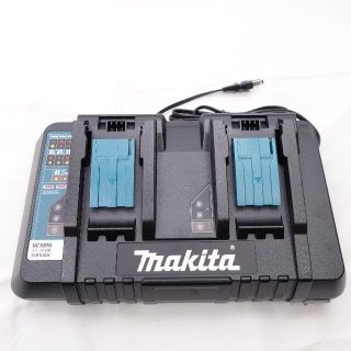 マキタ(Makita)のMAKITA　充電器DC18RD(バッテリー/充電器)