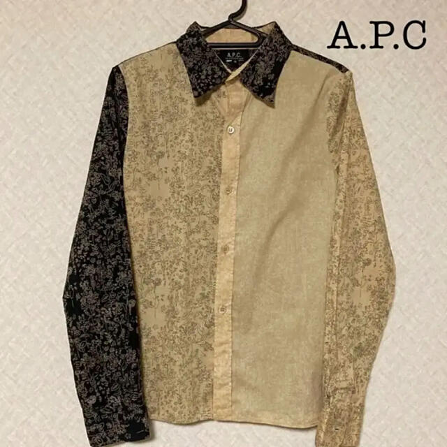 A.P.C(アーペーセー)のA.P.C.　アーペーセー　リバティ柄　長袖シャツ メンズのトップス(シャツ)の商品写真