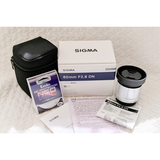 シグマ(SIGMA)のSIGMA 60mm F2.8 DN シルバー[マイクロフォーサーズ用](レンズ(単焦点))