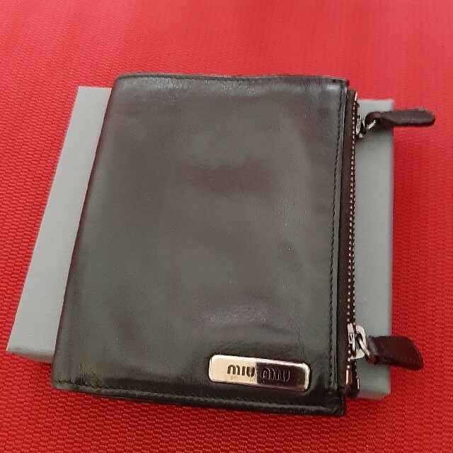 miumiu(ミュウミュウ)のmiumiu メンズ財布 箱付き メンズのファッション小物(折り財布)の商品写真
