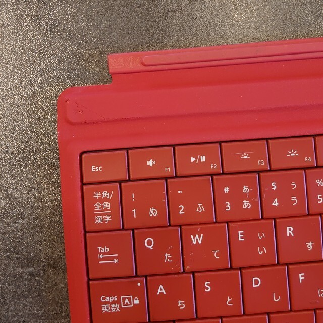 Microsoft(マイクロソフト)のMicrosoft Surface type cover 1654 Red スマホ/家電/カメラのPC/タブレット(PC周辺機器)の商品写真