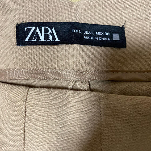 【ちい様専用出品】ZARA ハイウエストパンツ　　Lサイズ レディースのパンツ(カジュアルパンツ)の商品写真