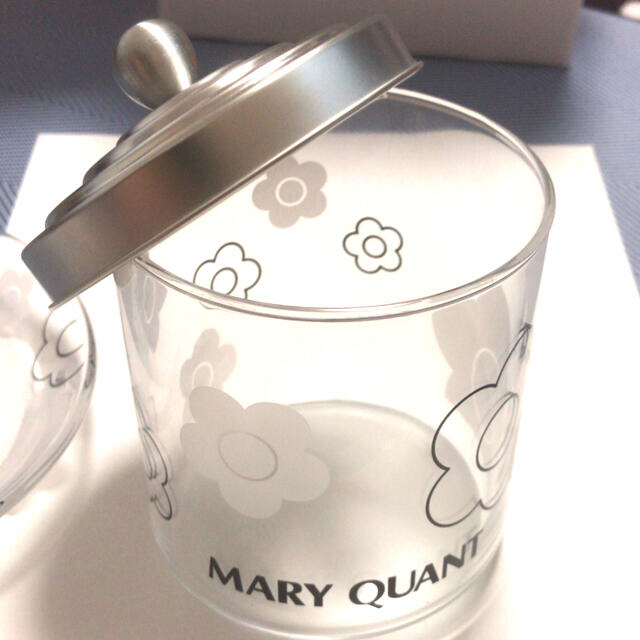 MARY QUANT(マリークワント)のMARY QUANT キャニスター＆プレート エンタメ/ホビーのコレクション(ノベルティグッズ)の商品写真