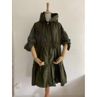 モンクレール ターコイズの通販 20点 | MONCLERを買うならラクマ