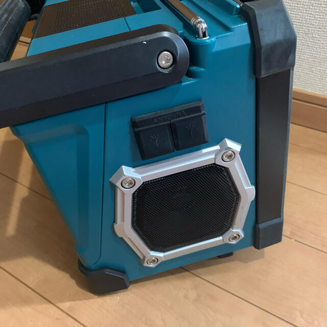 Makita(マキタ)のマキタ  TV100 テレビ、ラジオ、Bluetooth 現場　非常時 スマホ/家電/カメラのテレビ/映像機器(テレビ)の商品写真