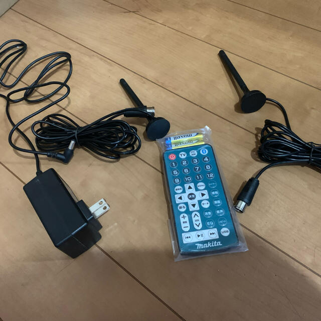 Makita(マキタ)のマキタ  TV100 テレビ、ラジオ、Bluetooth 現場　非常時 スマホ/家電/カメラのテレビ/映像機器(テレビ)の商品写真