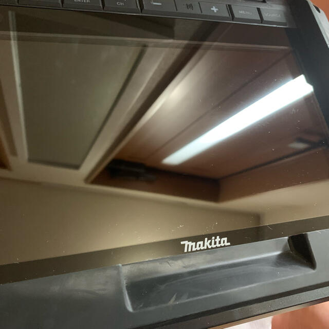 Makita(マキタ)のマキタ  TV100 テレビ、ラジオ、Bluetooth 現場　非常時 スマホ/家電/カメラのテレビ/映像機器(テレビ)の商品写真