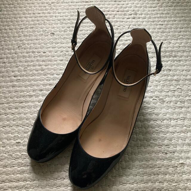 VALENTINO(ヴァレンティノ)のヴァレンティノ　tango パンプス　ストラップ レディースの靴/シューズ(ハイヒール/パンプス)の商品写真